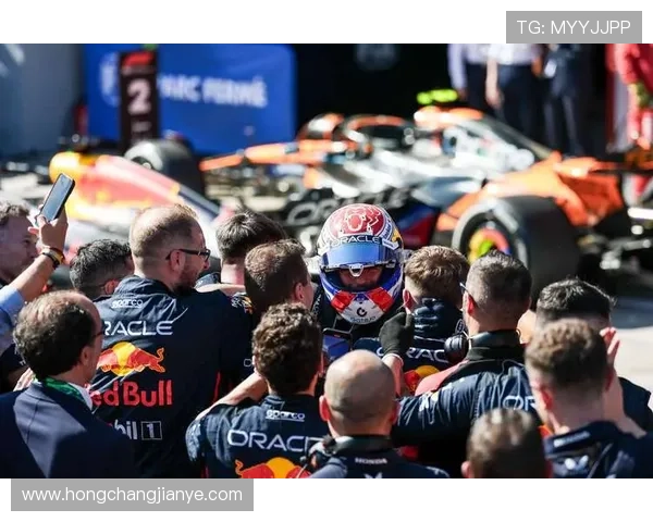 F1赛季新变化：新规则与车队阵容调整引发广泛关注