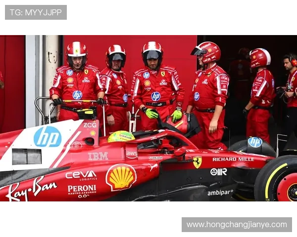 2025赛季F1收官战惊心动魄 诺里斯绝杀维斯塔潘勇夺世界冠军