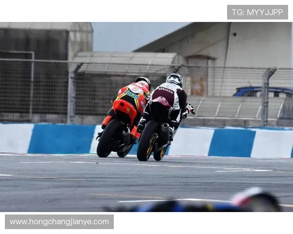 摩托GP新赛季焦点之争：顶尖车手激战揭幕赛场风云再起强势时刻