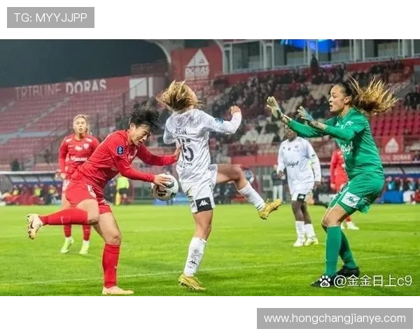 新赛季焦点对决点燃球迷热情中国球队全面冲击更高目标赛场表现 新赛季焦点对决点燃球迷热情中国球队全面冲击更高目标赛场表现